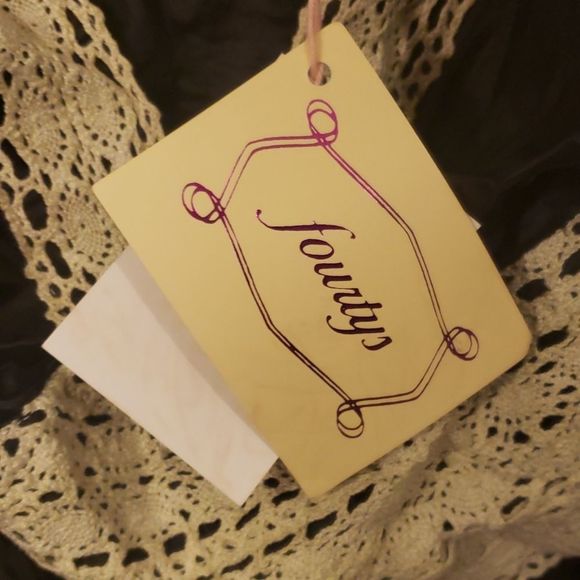 Fourtys Vintage Black and White Silk Blouse NWT Size S - Picture 3 of 3